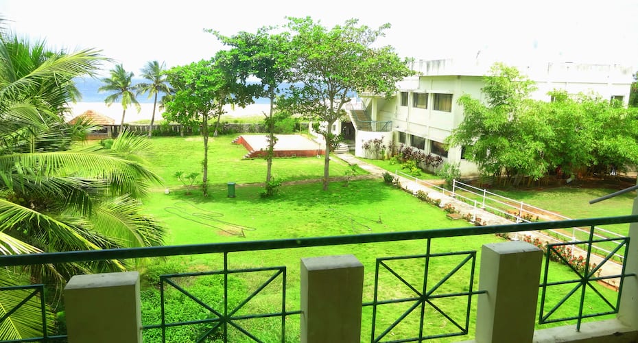 St. James Court Beach Resort, Pondicherry 4